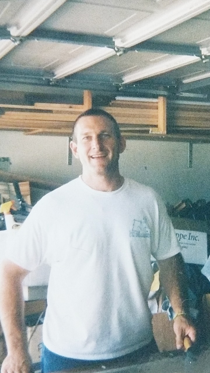 David in billiard shop garage